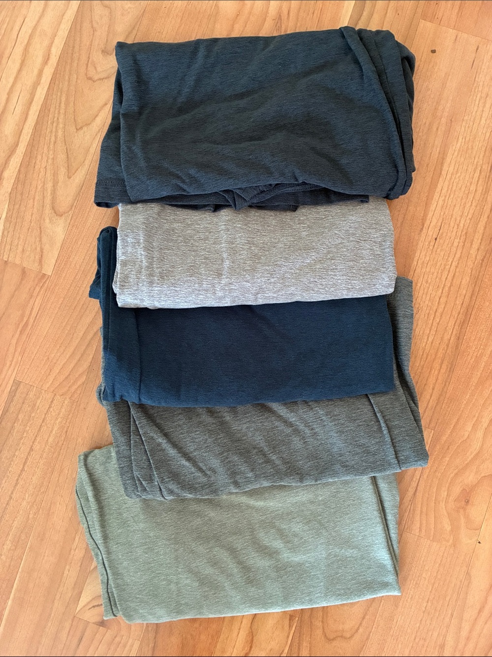 VUORI Strato Tech T-Shirt Bundle - 5 Shirts